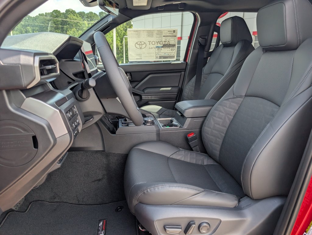 New 2026 Toyota Tacoma TRD Off-Road w/ TRD Off Road Premium Package AWD/4WD image 13