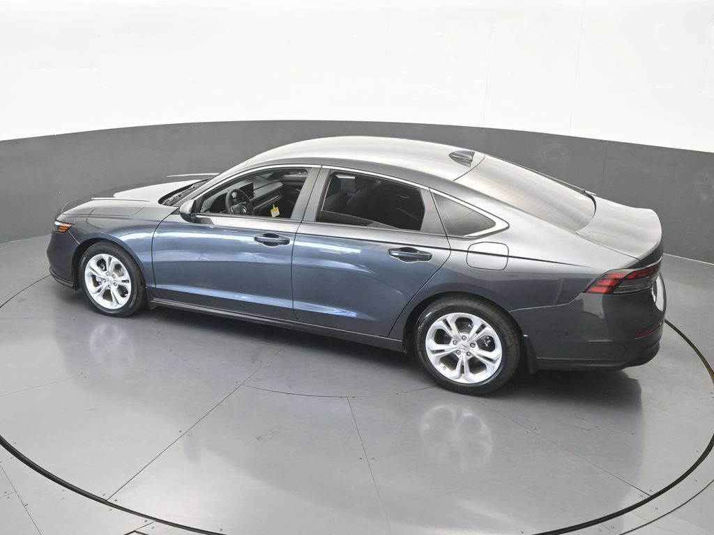 Used 2025 Honda Accord LX image 45