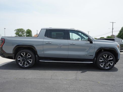 New 2025 GMC Sierra EV Denali image 6