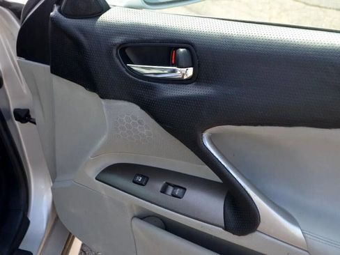 Used 2008 Lexus IS 250 image 28