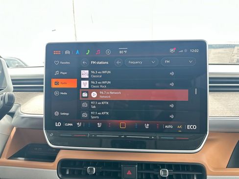 New 2025 Volkswagen ID. Buzz Pro S Plus image 43