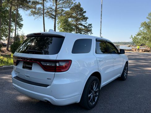 Used 2018 Dodge Durango GT AWD/4WD image 3