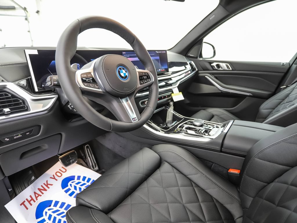Used 2026 BMW X5 xDrive50e w/ M Sport Package AWD/4WD image 11