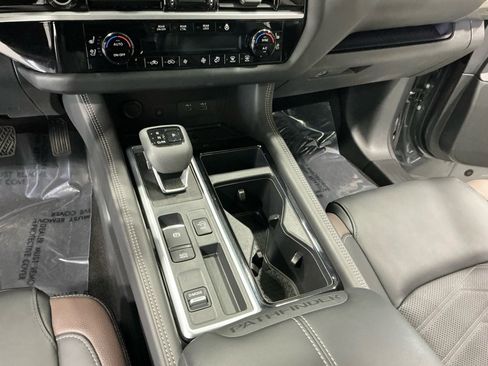 Used 2024 Nissan Pathfinder Platinum w/ Cargo Package image 25