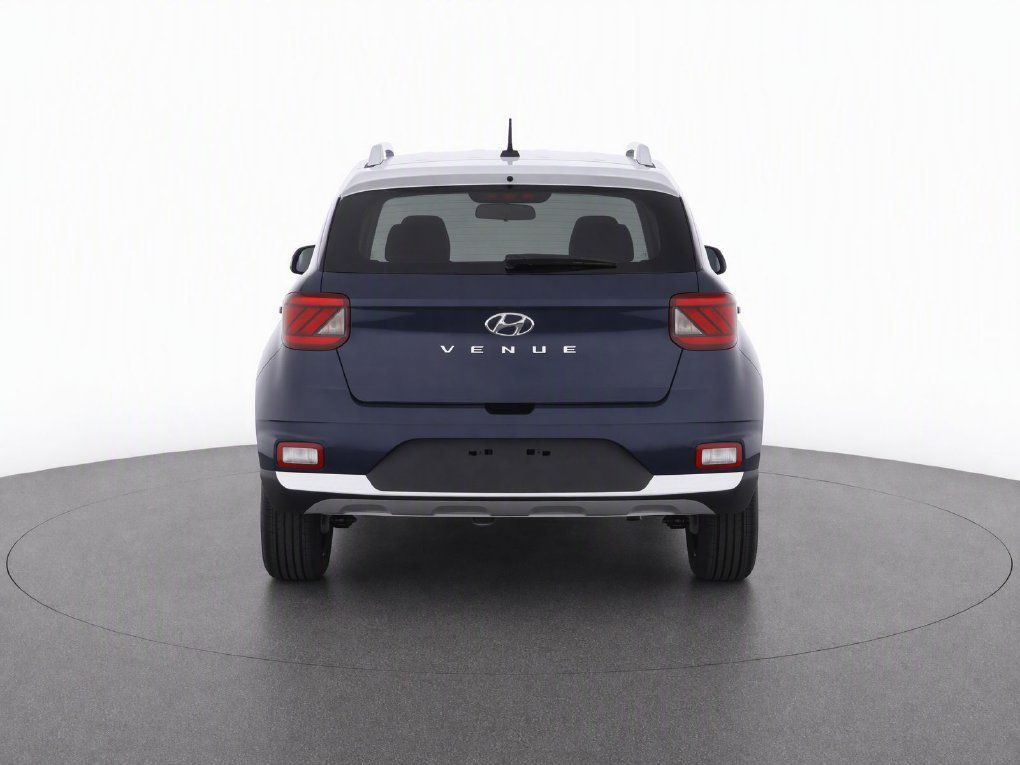 Used 2025 Hyundai Venue Limited FWD image 8