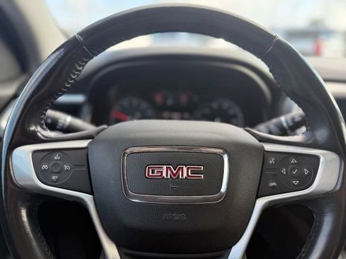 Used 2019 GMC Acadia SLE w/ LPO, Floor Liner Package FWD image 10