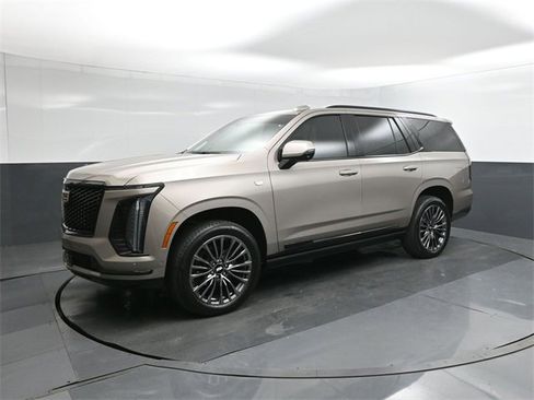 Used 2025 Cadillac Escalade Sport Platinum image 1