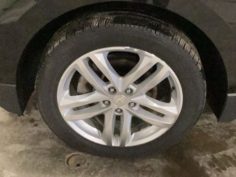 Used 2018 Chevrolet Equinox Premier image 8