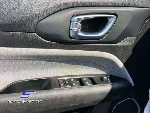 Used 2022 Jeep Compass Latitude image 19