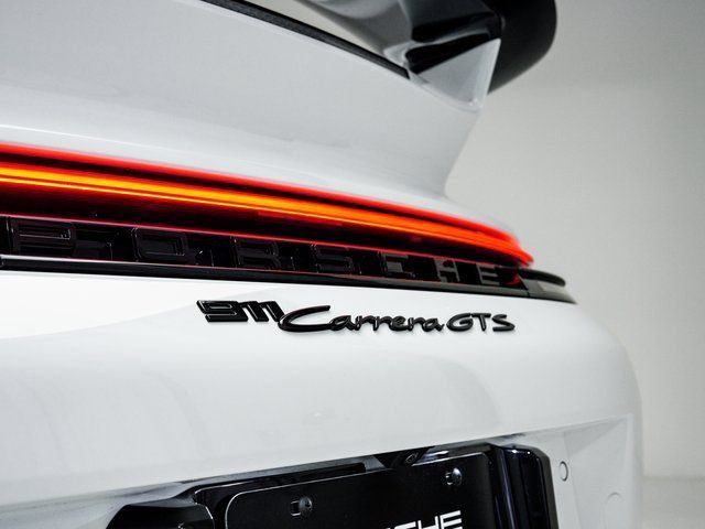 Certified 2025 Porsche 911 Carrera GTS RWD image 36
