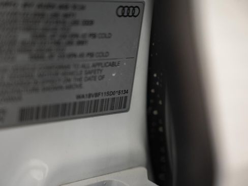 Used 2025 Audi Q8 Premium Plus AWD/4WD image 47