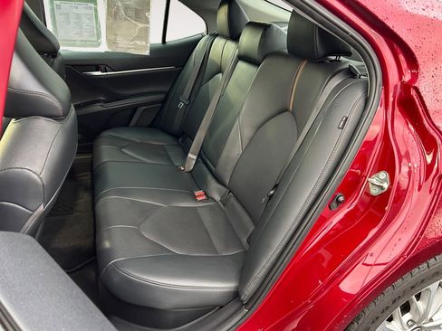 Used 2020 Toyota Camry XLE w/ Driver Assist Package image 11