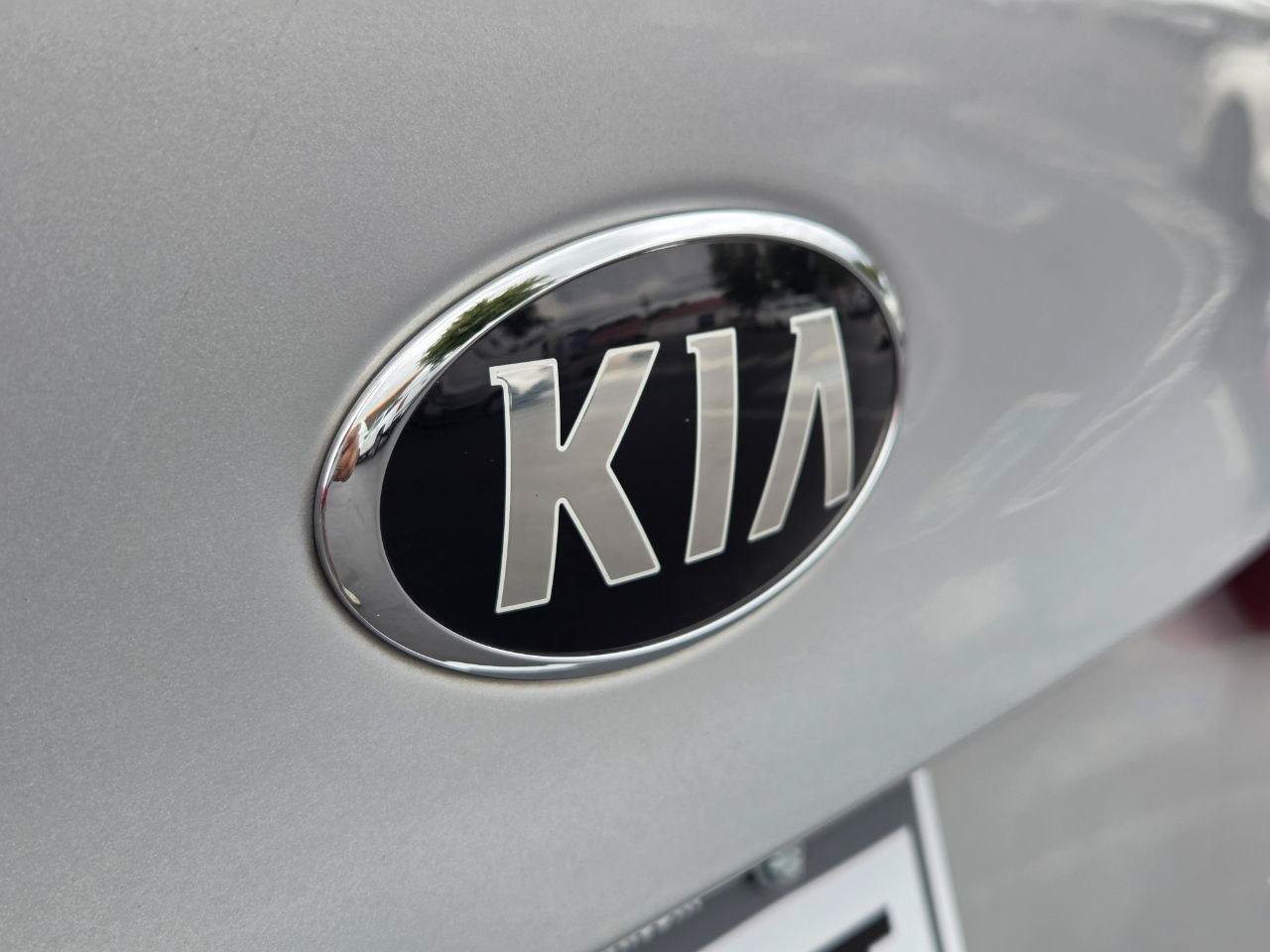 Used 2015 Kia Optima EX w/ EX Premium Package FWD image 9
