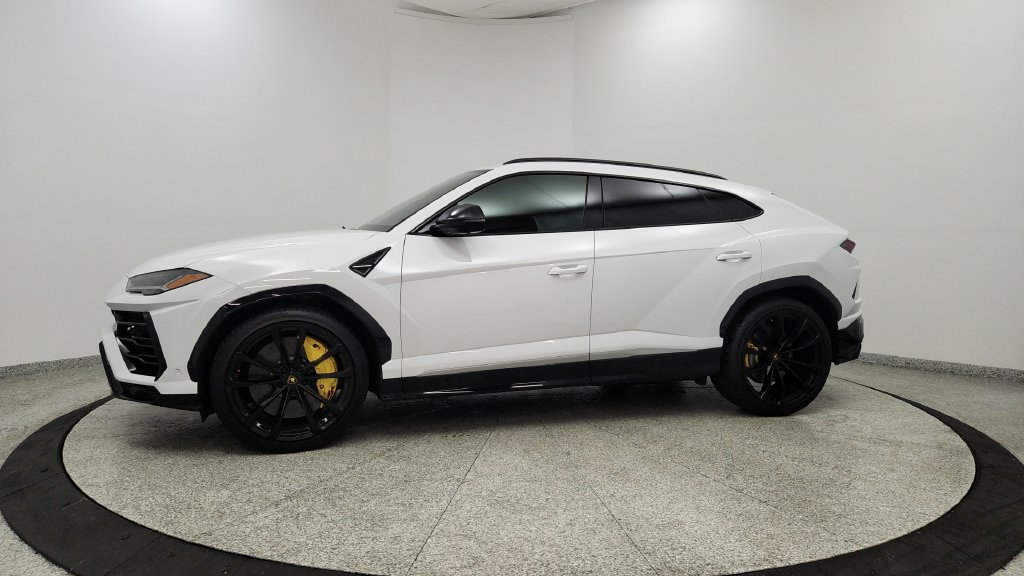 Used 2020 Lamborghini Urus AWD/4WD image 2