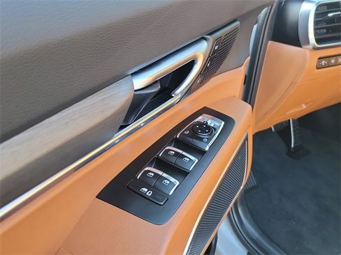 Certified 2024 Kia Telluride SX Prestige X-Line image 7