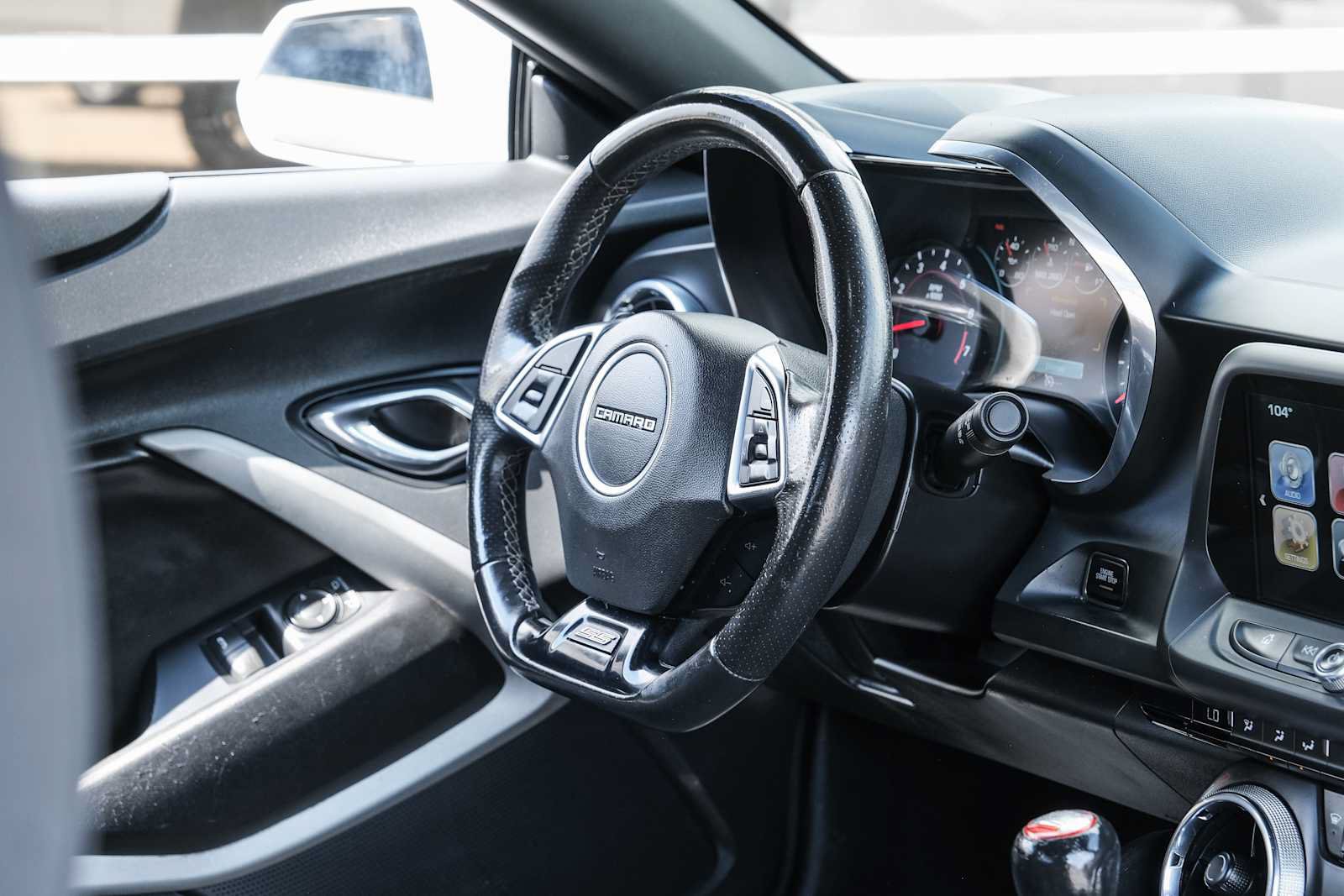 Used 2018 Chevrolet Camaro SS RWD image 25
