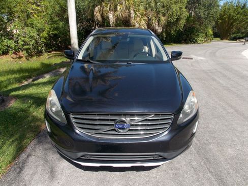 Used 2016 Volvo XC60 T5 Premier w/ Proximity Package FWD image 7