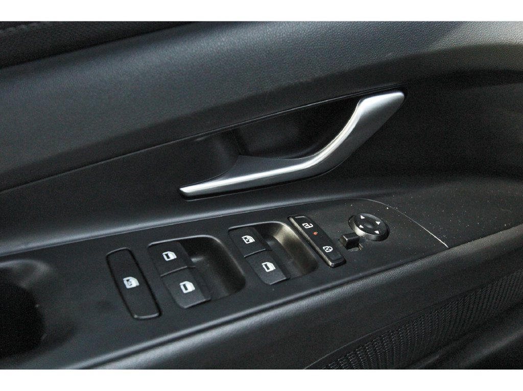 Certified 2026 Hyundai Elantra Hybrid FWD image 23