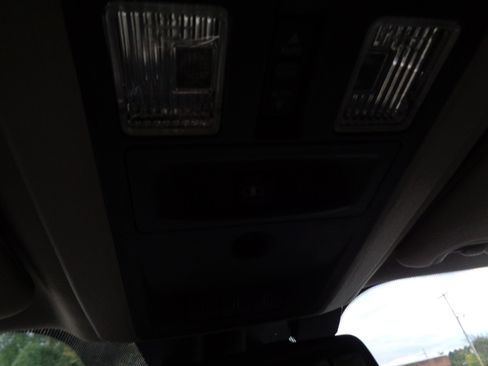 Used 2014 RAM 1500 Laramie w/ Convenience Group image 29