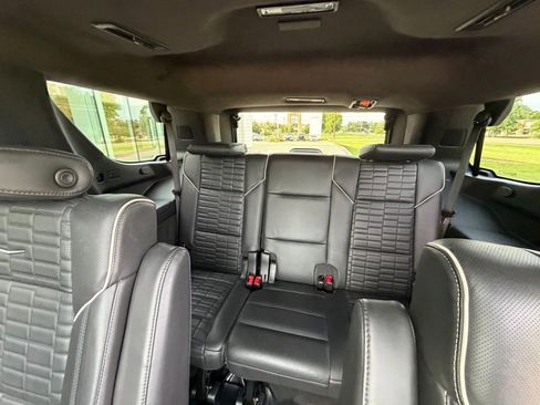 Used 2022 Cadillac Escalade Sport Platinum AWD/4WD image 15