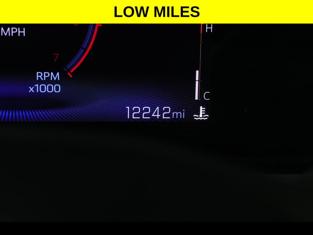 Certified 2025 Chevrolet Trax LT w/ Driver Confidence Package FWD image 5