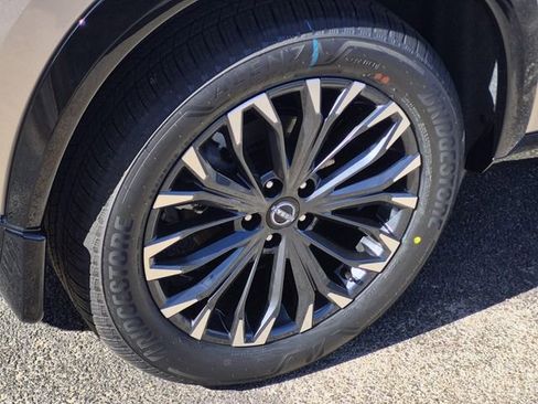 New 2026 Nissan Rogue Platinum w/ Platinum Premium Package image 5