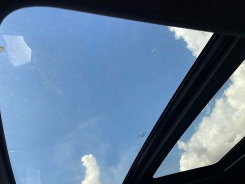 Used 2019 Ford F150 Platinum w/ Equipment Group 701A Luxury image 18