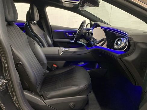 Used 2023 Mercedes-Benz EQS 580 4MATIC Sedan image 81