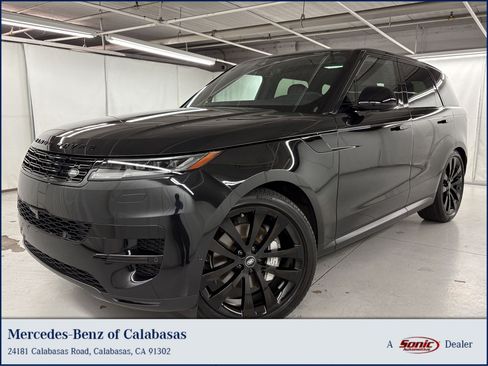 Used 2025 Land Rover Range Rover Sport SE AWD/4WD image 1