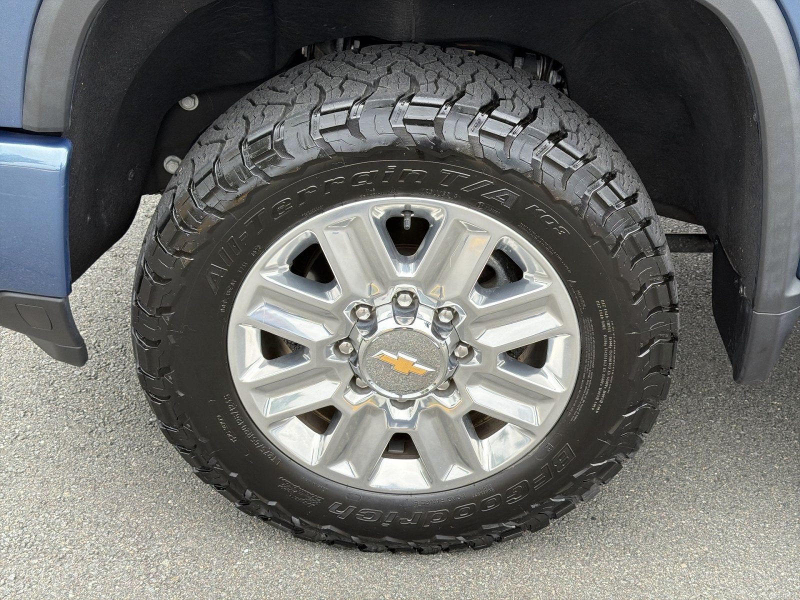 Used 2024 Chevrolet Silverado 2500 High Country w/ High Country Premium Package AWD/4WD image 12