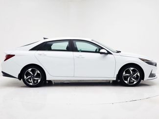 Used 2023 Hyundai Elantra Limited video 2