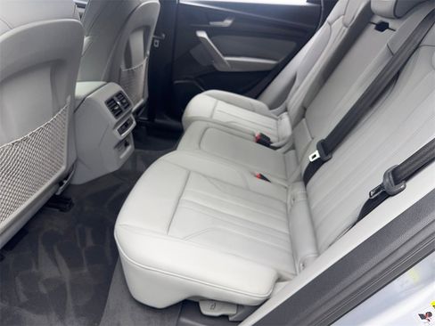 Used 2022 Audi Q5 2.0T Premium w/ Convenience Package image 34