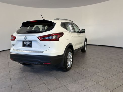 Used 2021 Nissan Rogue Sport SV w/ Technology Package FWD image 9
