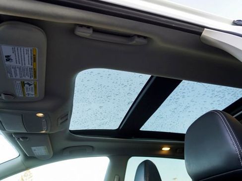 Used 2024 Nissan Murano SV image 14