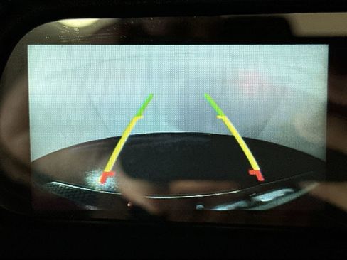 Used 2018 RAM 2500 Tradesman w/ Chrome Appearance Group image 17