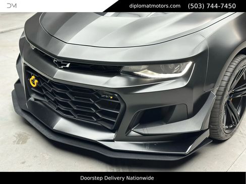 Used 2019 Chevrolet Camaro ZL1 image 14