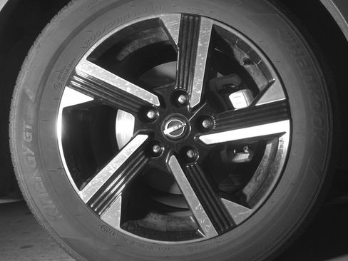 Used 2025 Nissan Sentra SV image 13