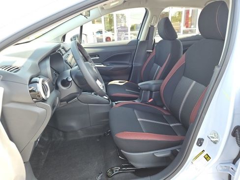 New 2025 Nissan Versa SR w/ Trunk Package image 23