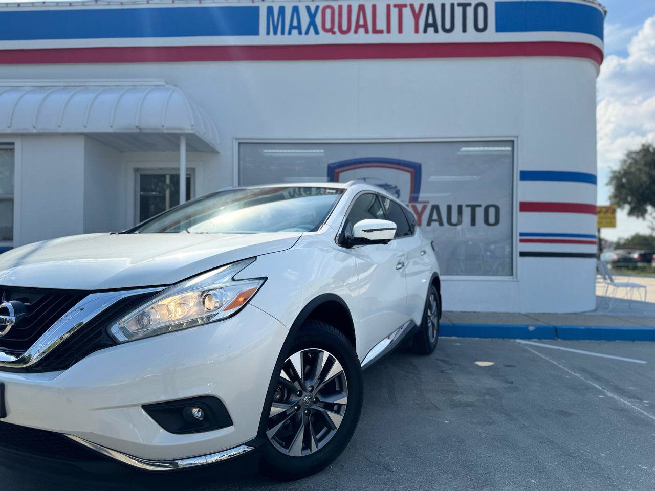 Used 2017 Nissan Murano SL FWD image 2