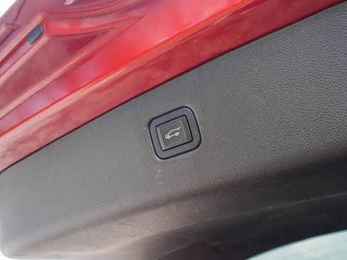 Used 2022 Chevrolet Blazer RS w/ Enhanced Convenience Package image 13