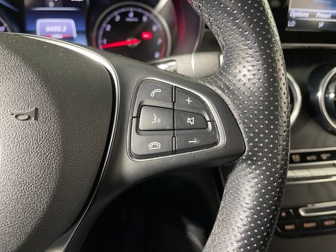 Used 2019 Mercedes-Benz GLC 300 image 27