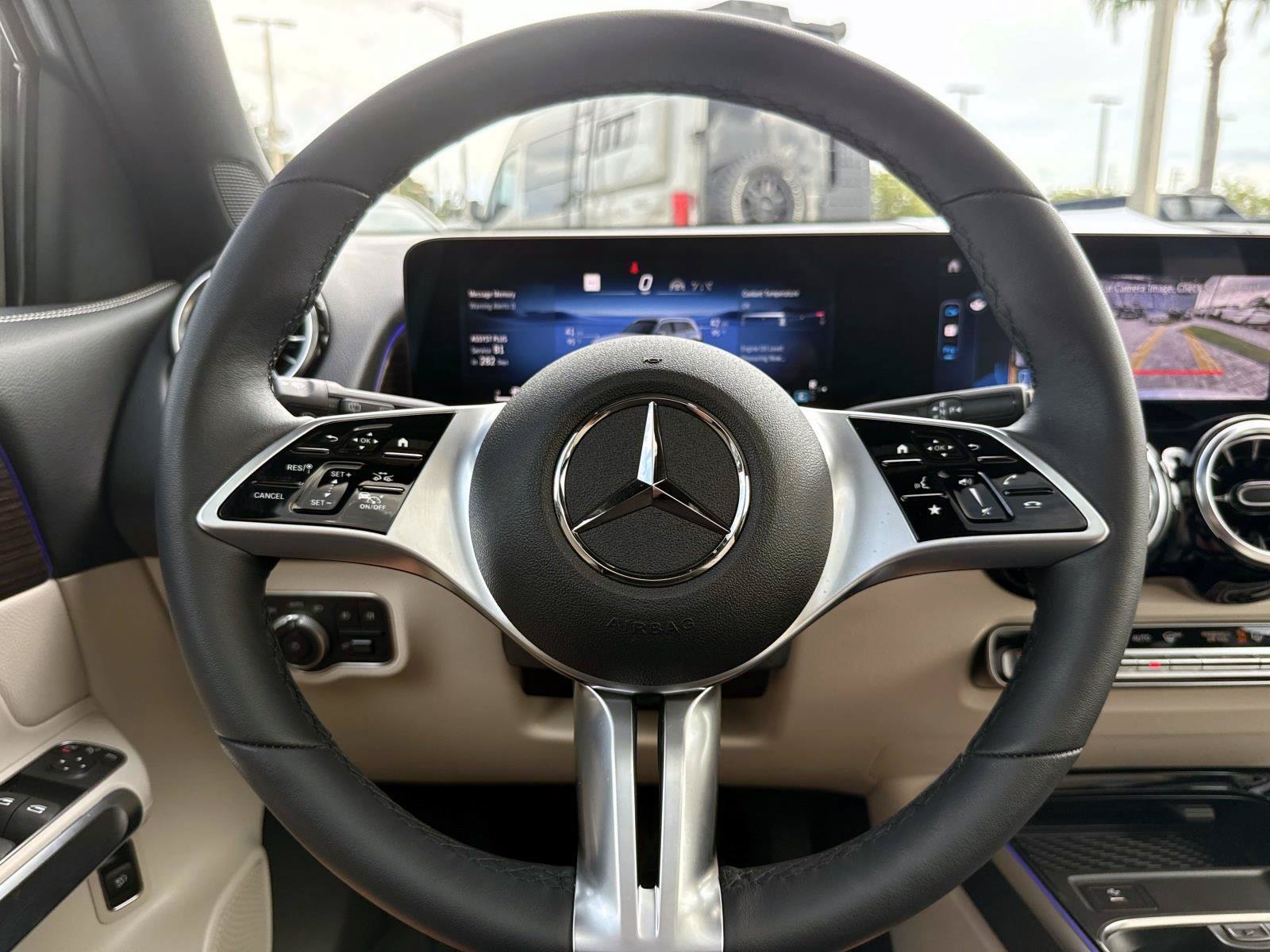 Certified 2025 Mercedes-Benz GLB 250 image 29