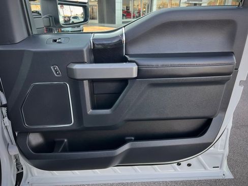 Used 2022 Ford F250 Platinum w/ FX4 Off-Road Package image 34