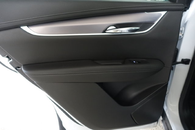 Used 2024 Cadillac XT6 Luxury w/ LPO, Floor Liner Package AWD/4WD image 20