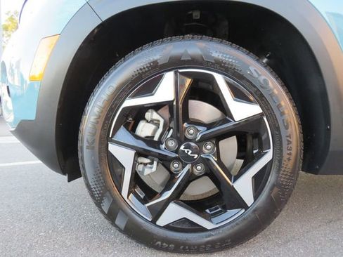 Used 2024 Kia Seltos EX image 6