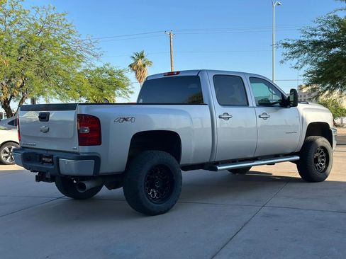 Used 2011 Chevrolet Silverado 2500 LTZ w/ LTZ Plus Package AWD/4WD image 5