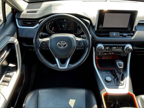 Used 2023 Toyota RAV4 Adventure image 8