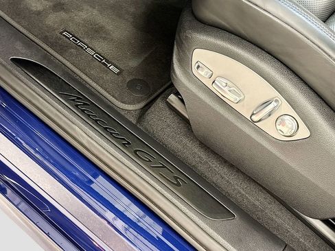 Used 2023 Porsche Macan GTS image 25