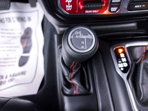 Used 2020 Jeep Gladiator Rubicon image 27