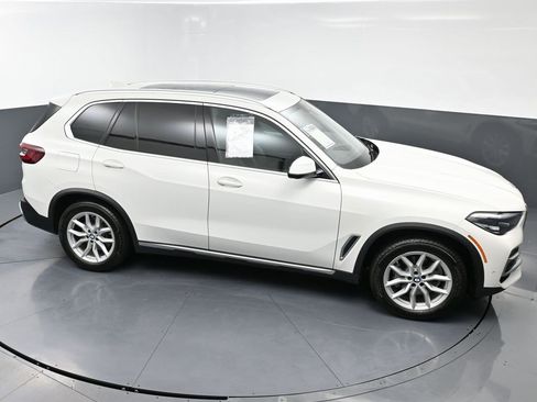 Used 2021 BMW X5 xDrive40i w/ Convenience Package image 48
